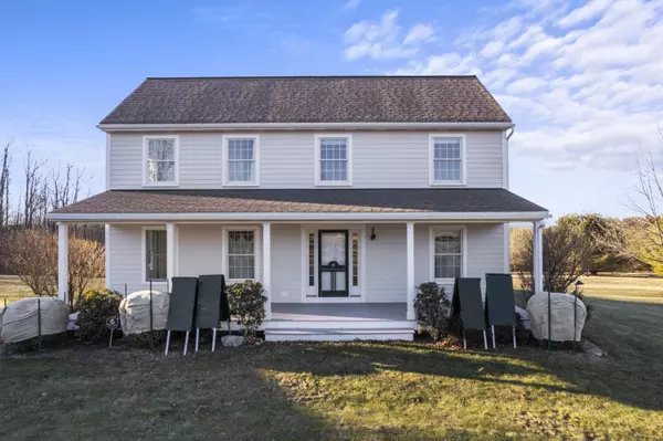 New Gloucester, ME 04260,20 Orchard LN