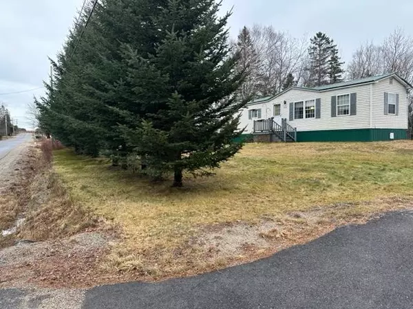 379 Centerville Road, Columbia Falls, ME 04623