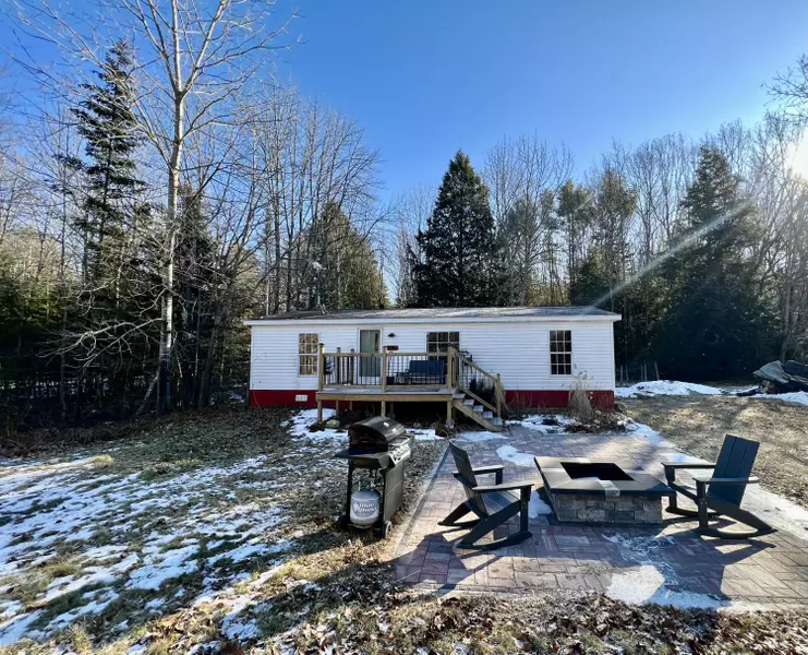 206 Davis RD, Durham, ME 04222