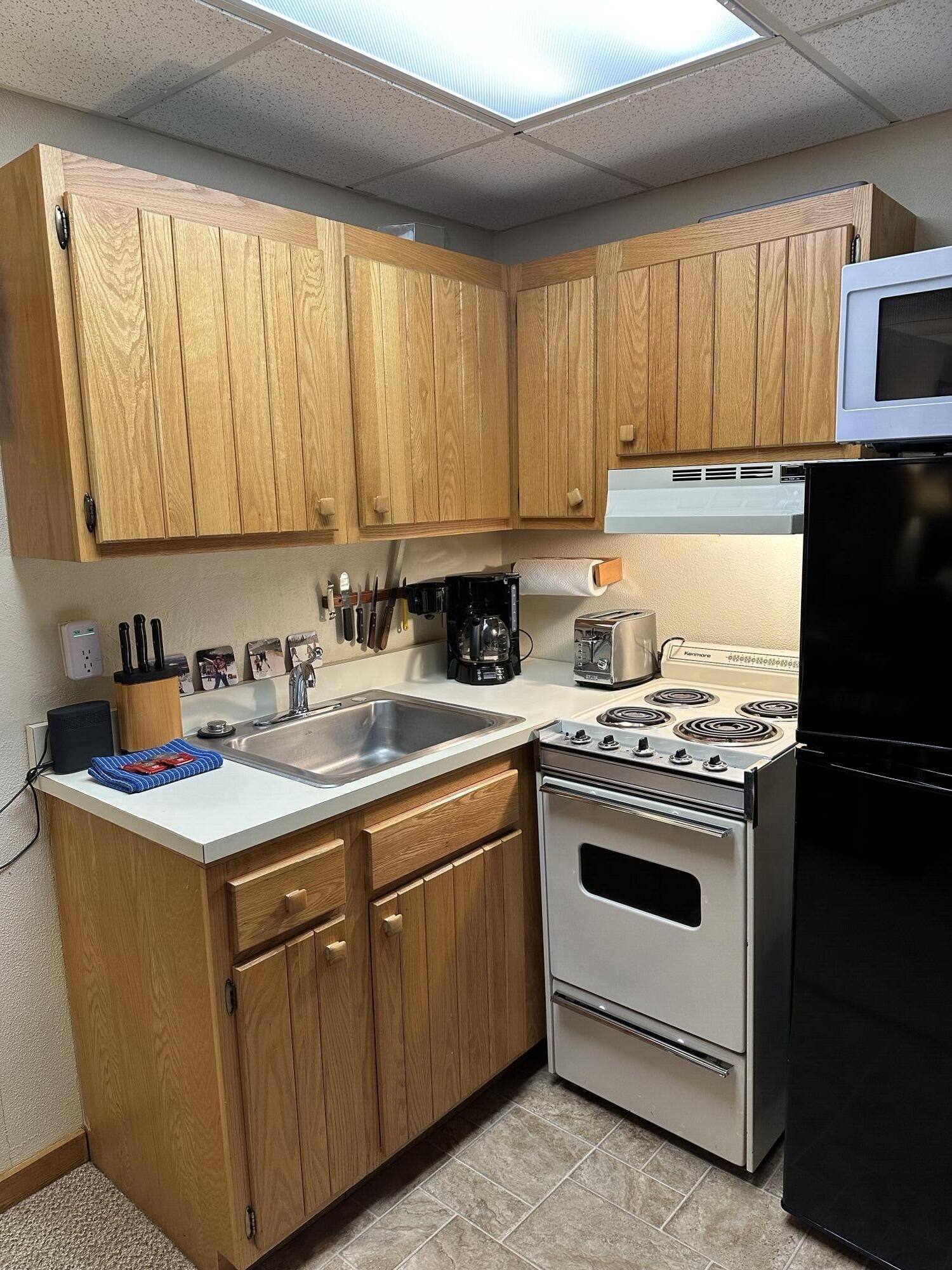 Carrabassett Valley, ME 04947,355 Mountainside RD #355