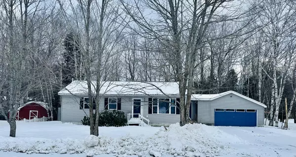 43 Canyon DR, Millinocket, ME 04462