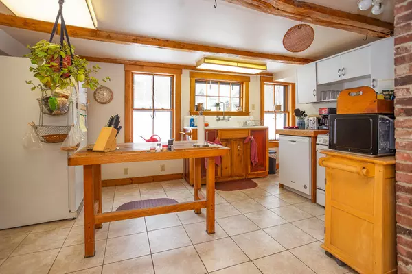 Vienna, ME 04360,42 Jesse Ladd RD