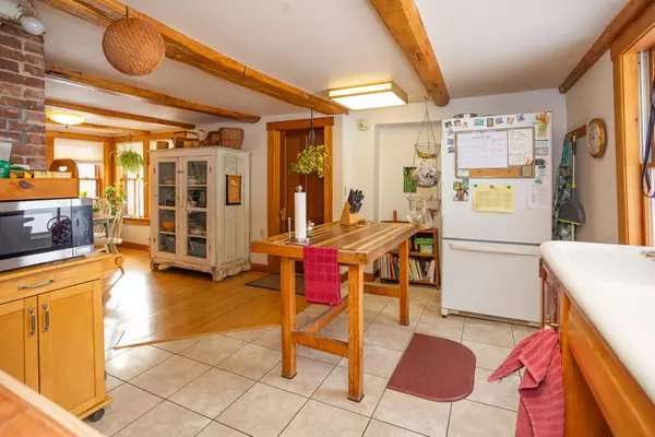 Vienna, ME 04360,42 Jesse Ladd RD