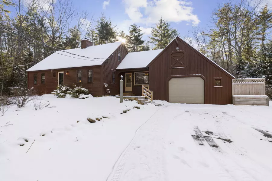 333 Governor Goodwin RD, North Berwick, ME 03906