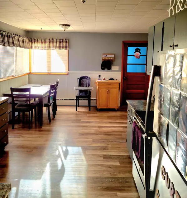 Old Town, ME 04468,84 Sargent DR