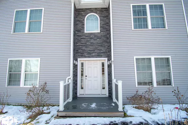 Hallowell, ME 04347,61 Sunrise DR