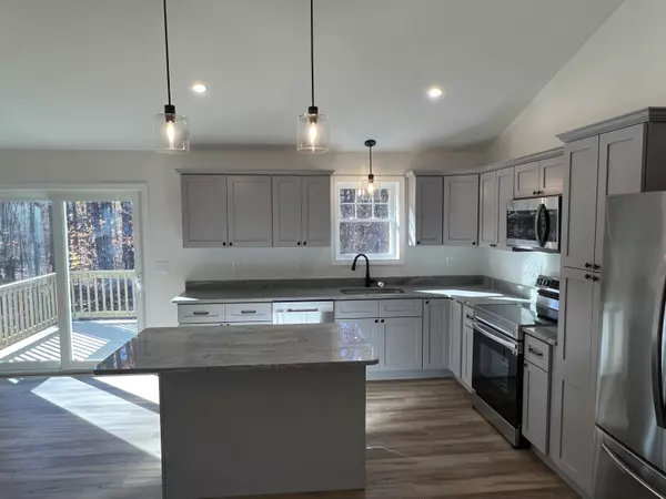 Limerick, ME 04048,95 Old Country WAY