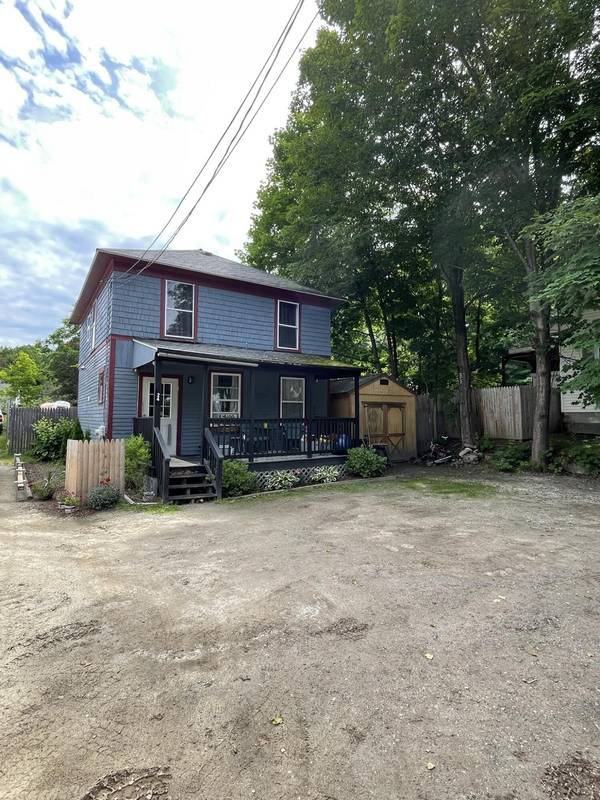 24 Front ST, Harrison, ME 04040