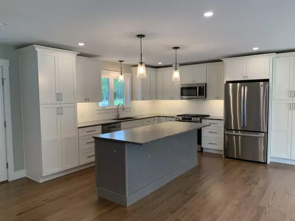 Topsham, ME 04086,11 Halcyon DR