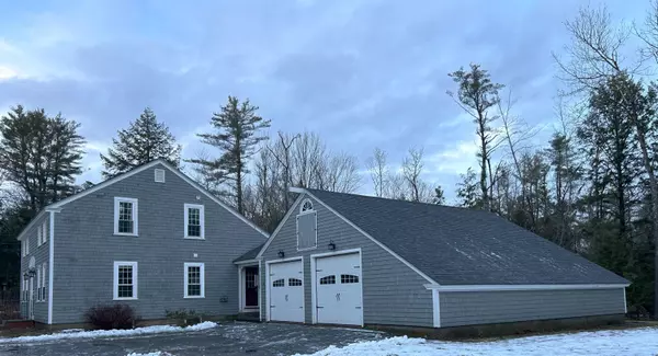 Orono, ME 04473,98 Forest AVE