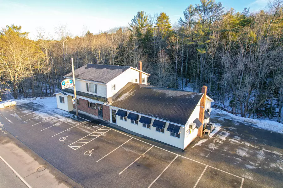 61 Sabattus RD, Sabattus, ME 04280