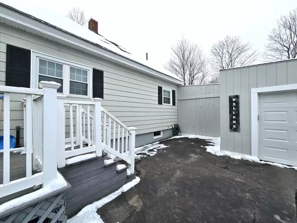 Waterville, ME 04901,25 Merryfield AVE