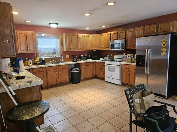 Milford, ME 04461,570 County RD