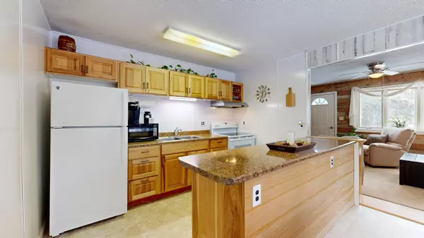 Greene, ME 04236,32 Richard ST