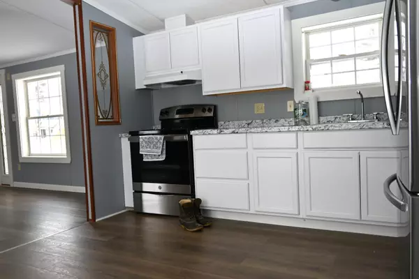 Madison, ME 04950,81 Weston AVE