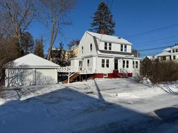 3 Kenilworth ST, Portland, ME 04102