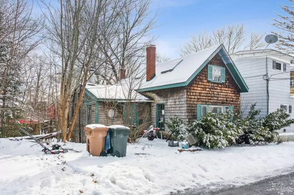 Saco, ME 04072,15 Harrison AVE