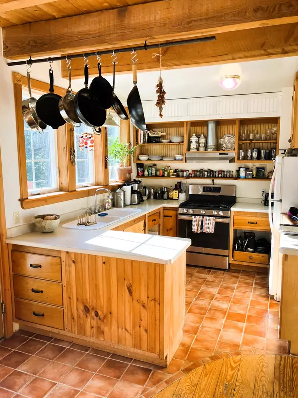 Saint George, ME 04859,51 Mill Creek RD