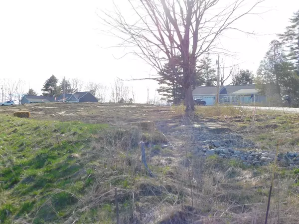 Waterville, ME 04901,42 Meadow DR