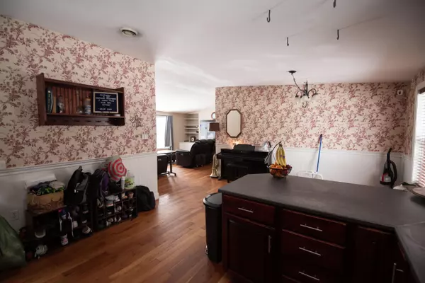 Leeds, ME 04263,5 Fairview DR