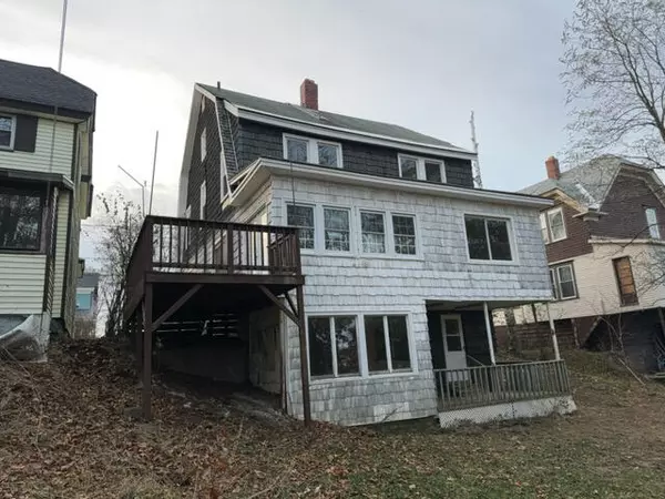 Millinocket, ME 04462,87 Highland AVE