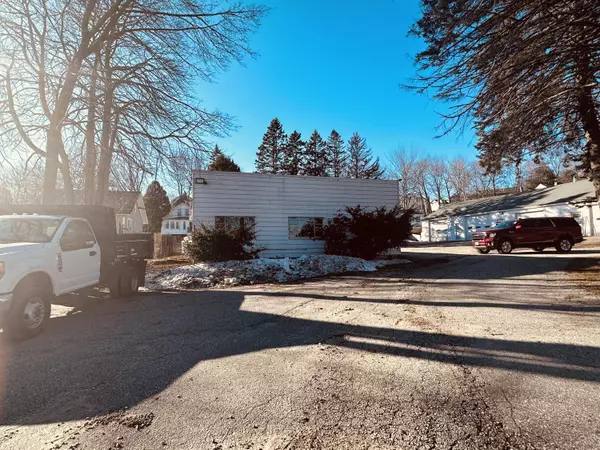 South Portland, ME 04106,321 Lincoln ST