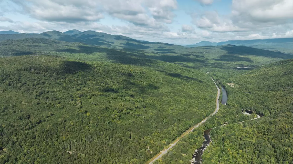 Kingfield, ME 04947,5 Highland AVE