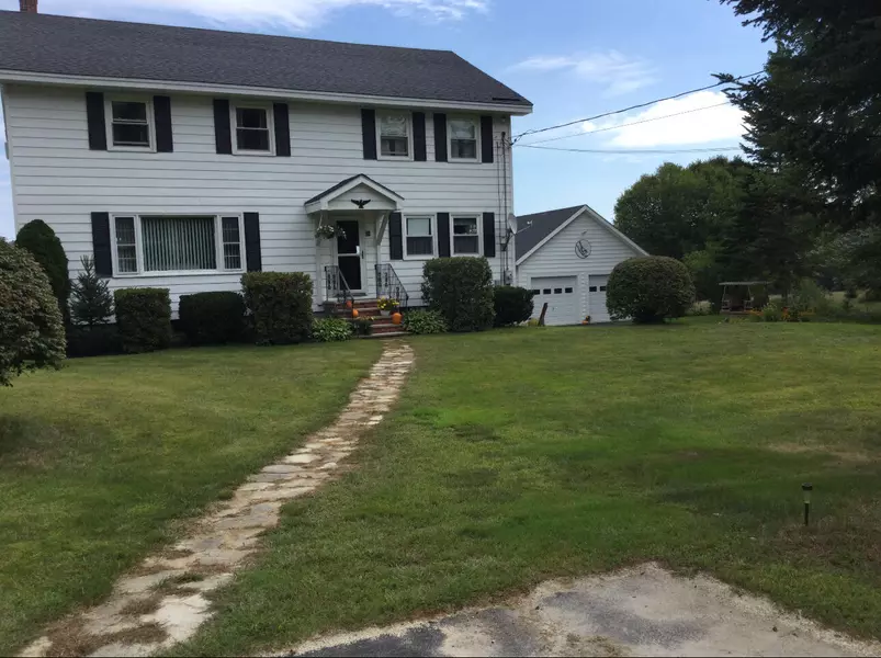70 North Hill RD, Buckfield, ME 04220