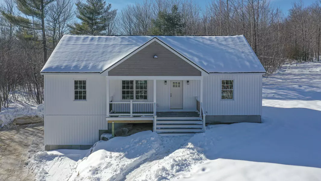 212 Middle RD, Naples, ME 04055