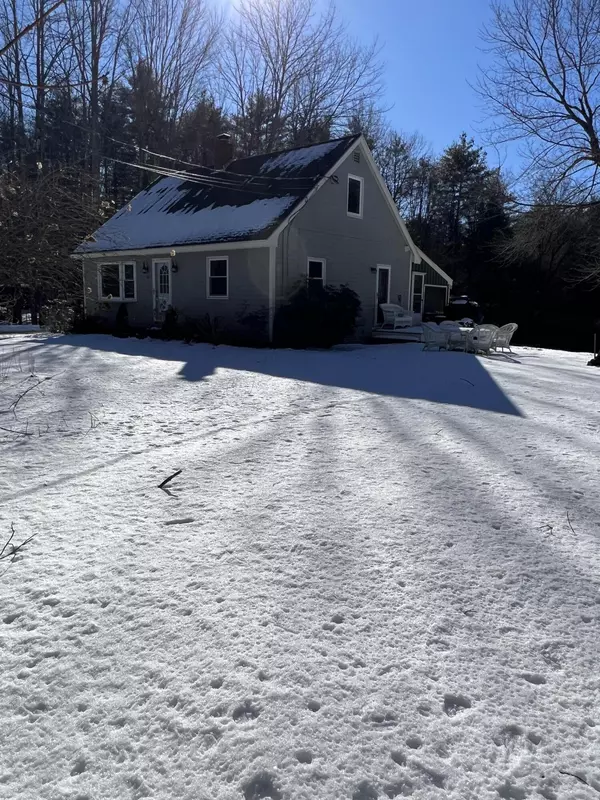 North Yarmouth, ME 04097,262 Walnut Hill RD