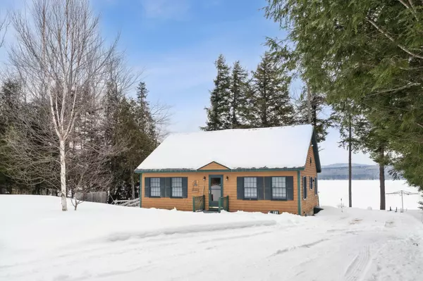 153 Swett Brook LN, Weld, ME 04285