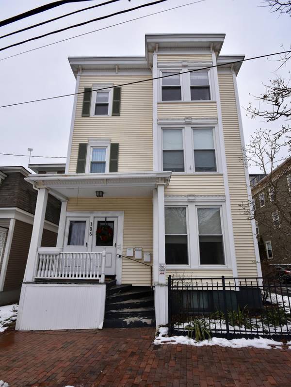 105 North ST #1, Portland, ME 04101