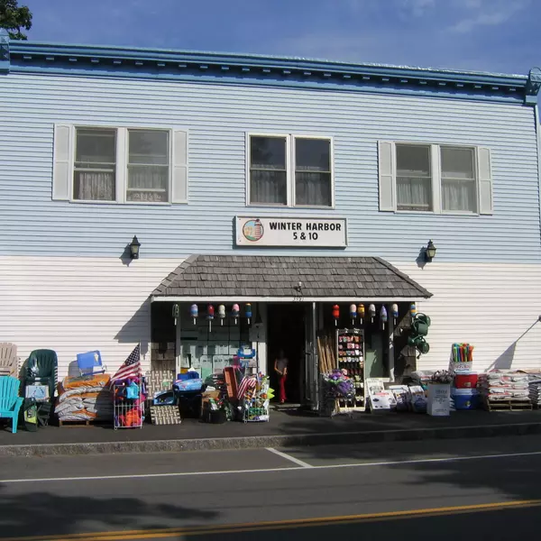 349 Main ST, Winter Harbor, ME 04693