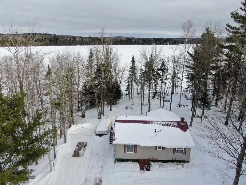 90 Picnic Point RD, Brookton Twp, ME 04413