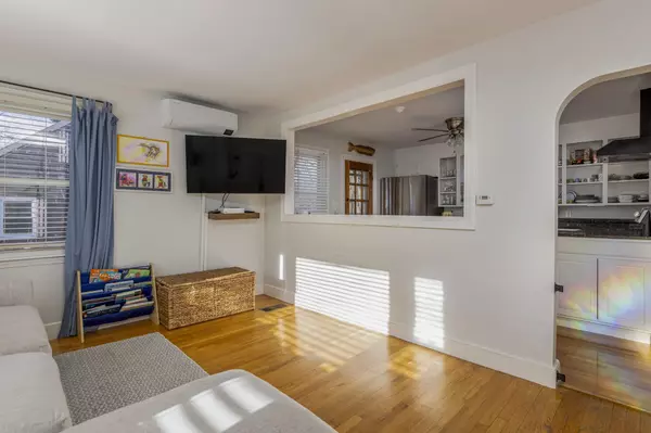 South Portland, ME 04106,799 Highland AVE