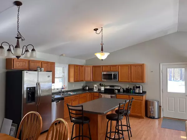 Leeds, ME 04263,27 Lowmoor DR