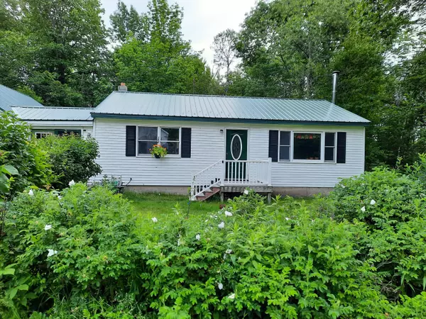 450 E Thorndike RD, Thorndike, ME 04986