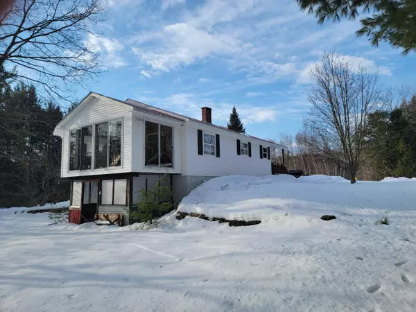 Norway, ME 04268,62 Delano DR