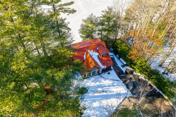 Waterboro, ME 04087,10 Hummingbird LN