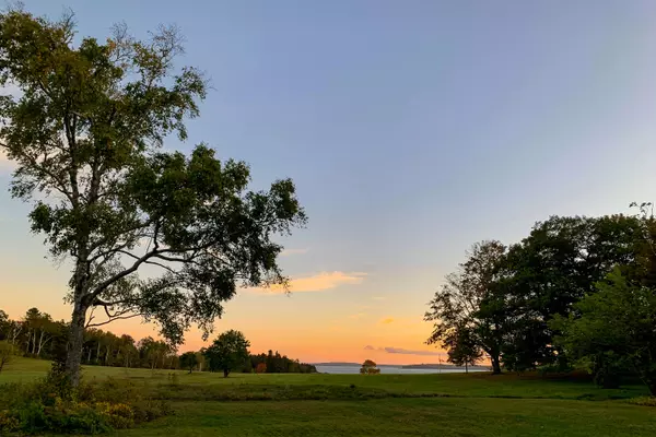 Rockport, ME 04856,60 Beauchamp Point RD