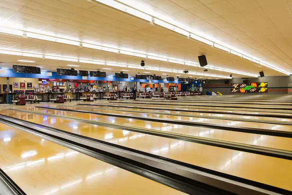 Hallowell, ME 04347,215 Whitten RD