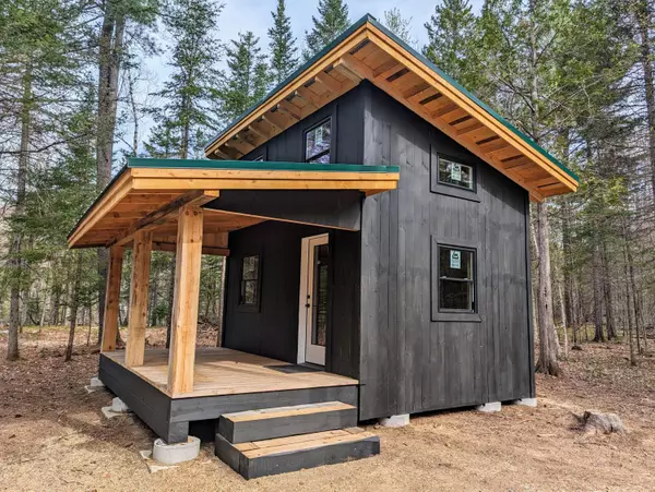 280 Iron Bridge RD, Kingfield, ME 04947