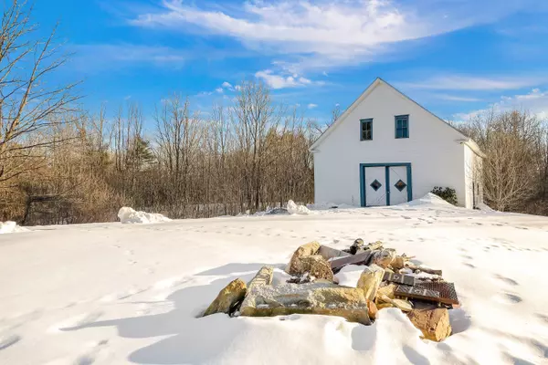 New Gloucester, ME 04260,12 Abby LN