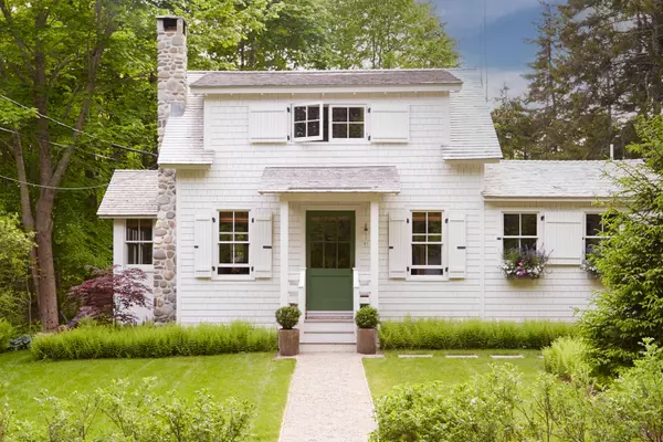 57 Dirigo RD, Southwest Harbor, ME 04679