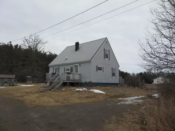 726 West ST, Princeton, ME 04668