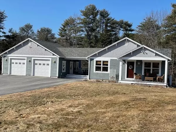 Freeport, ME 04032,2 Lupine LN
