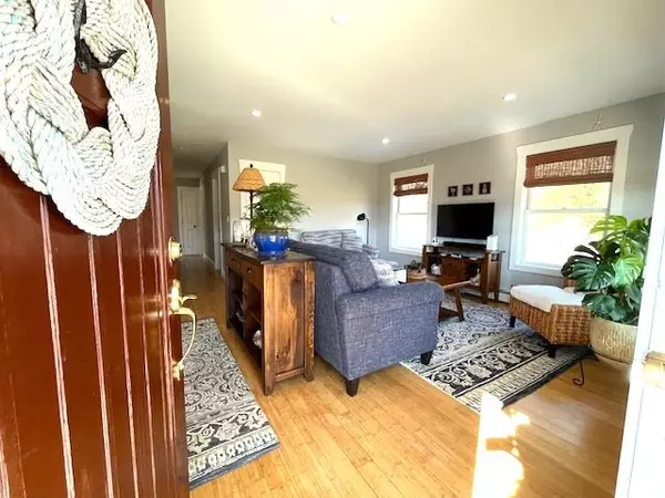 Freeport, ME 04032,2 Lupine LN