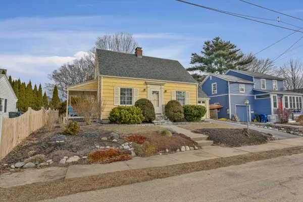 South Portland, ME 04106,25 Vivian ST