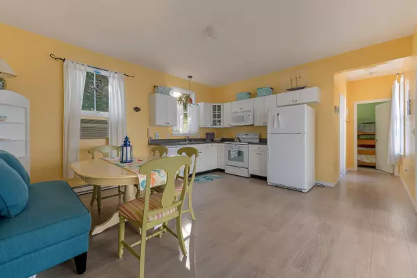 Wells, ME 04090,454 Post RD #317