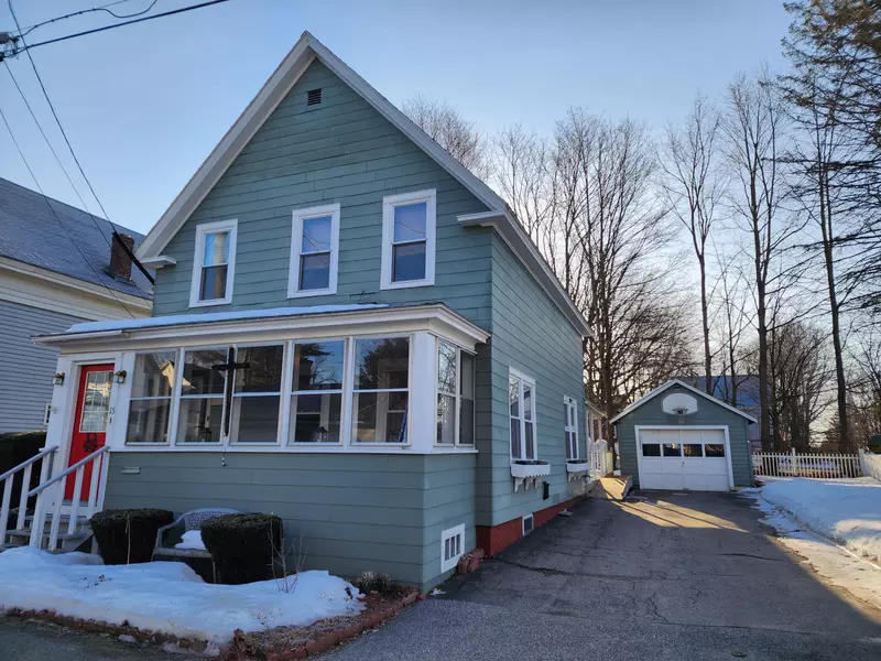 15 Reynolds AVE, Livermore Falls, ME 04254